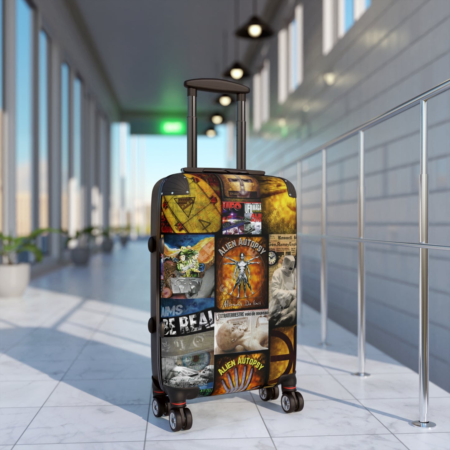 ALIEN AUTOPSY MONTAGE SUITCASE